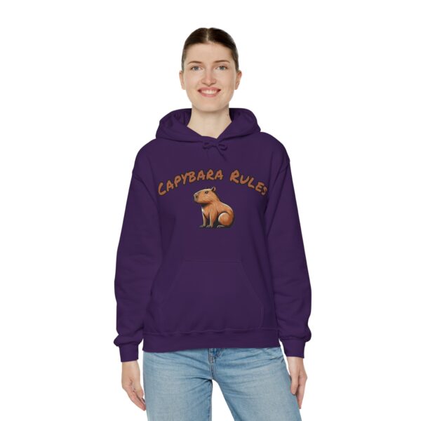 Unisex Heavy Blend™ Hooded Sweatshirt with Cute Capybara Design – Warm and Stylish Hoodie