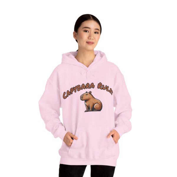 Unisex Heavy Blend™ Hooded Sweatshirt with Cute Capybara Design – Warm and Stylish Hoodie