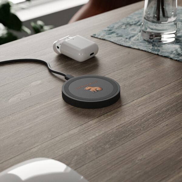 Capybara Quake Wireless Charging Pad – Fast, Reliable Charging with Adorable Capybara Design