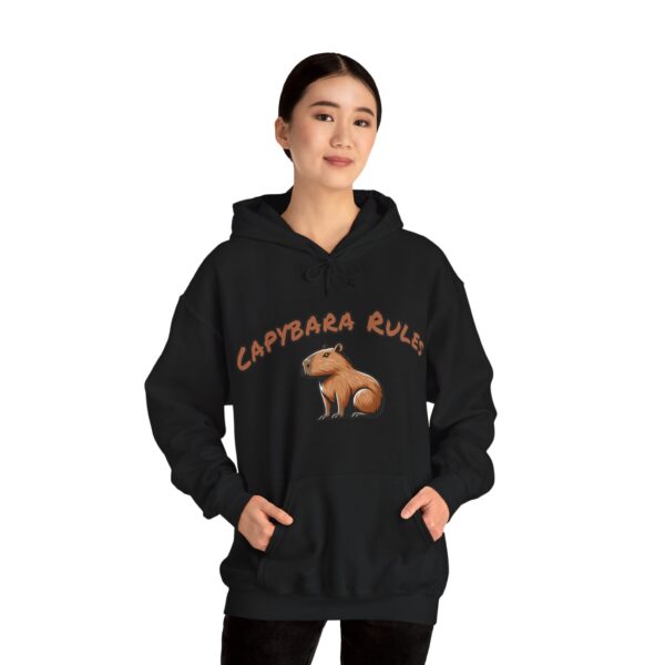 Unisex Heavy Blend™ Hooded Sweatshirt with Cute Capybara Design – Warm and Stylish Hoodie