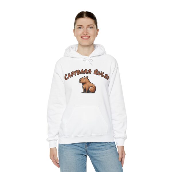 Unisex Heavy Blend™ Hooded Sweatshirt with Cute Capybara Design – Warm and Stylish Hoodie