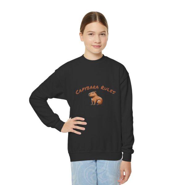 Youth Crewneck Sweatshirt with Adorable Capybara Design – Cozy and Fun for Everyday Wear