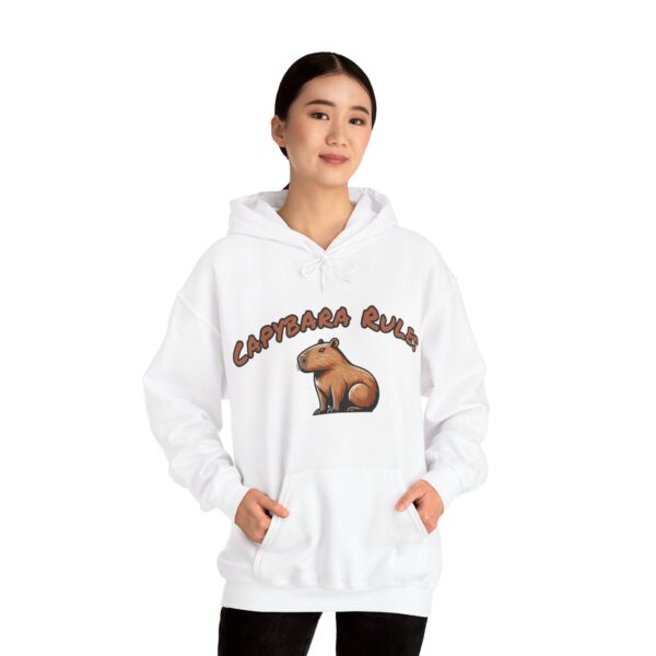 Unisex Heavy Blend™ Hooded Sweatshirt with Cute Capybara Design – Warm and Stylish Hoodie