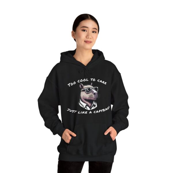 Unisex Heavy Blend™ Hooded Sweatshirt with Cute Capybara Design – Warm and Stylish Hoodie