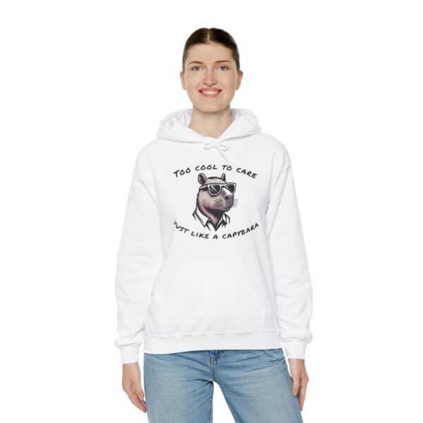 Unisex Heavy Blend™ Hooded Sweatshirt with Cute Capybara Design – Warm and Stylish Hoodie