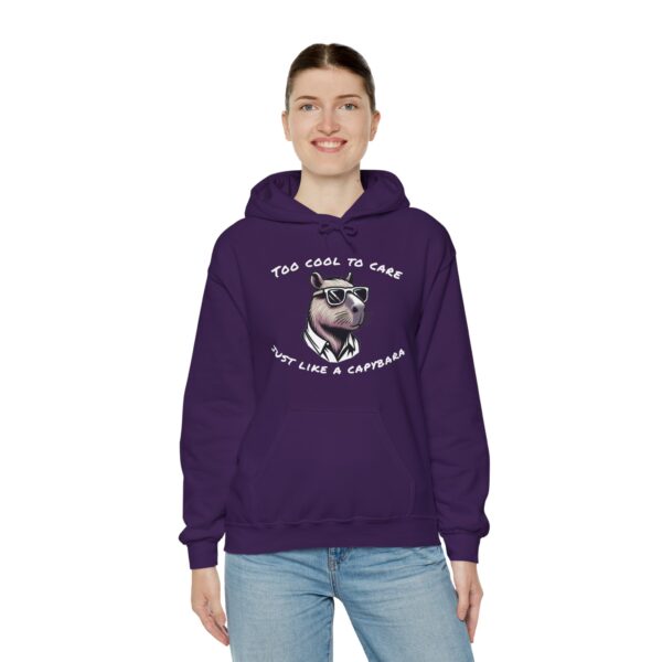 Unisex Heavy Blend™ Hooded Sweatshirt with Cute Capybara Design – Warm and Stylish Hoodie