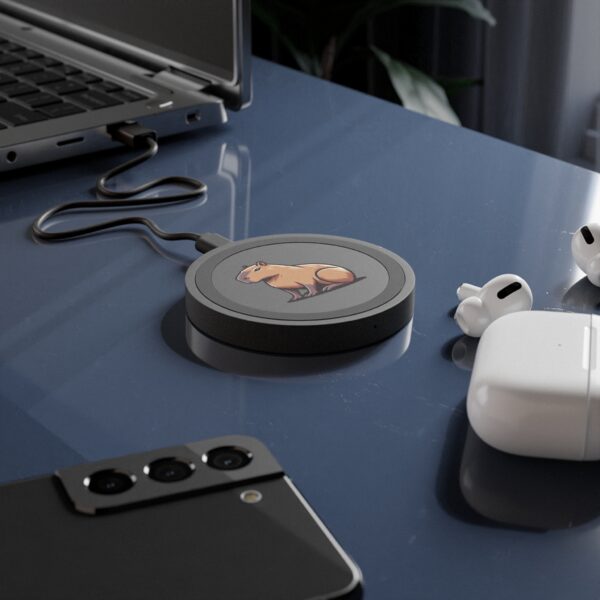 Capybara Quake Wireless Charging Pad – Fast, Reliable Charging with Adorable Capybara Design