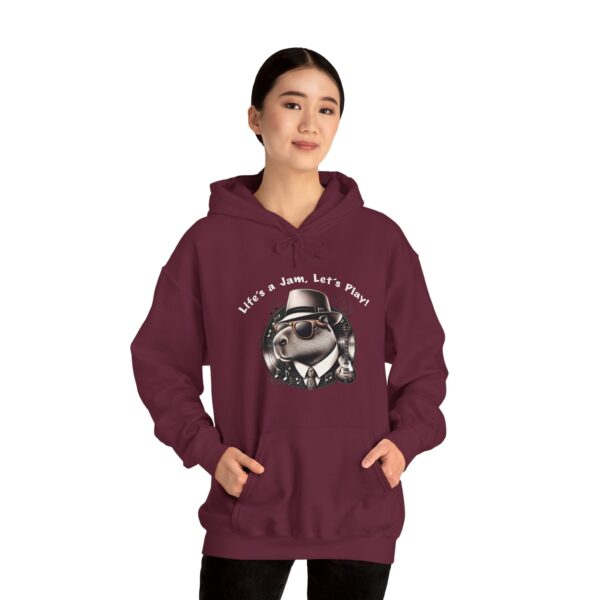 Unisex Heavy Blend™ Hooded Sweatshirt with Cute Capybara Design – Warm and Stylish Hoodie
