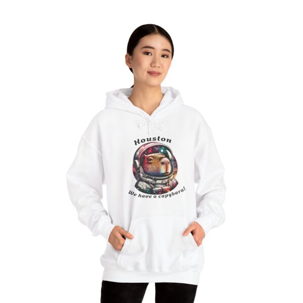 Unisex Heavy Blend™ Hooded Sweatshirt with Cute Capybara Design – Warm and Stylish Hoodie
