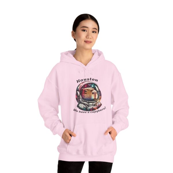 Unisex Heavy Blend™ Hooded Sweatshirt with Cute Capybara Design – Warm and Stylish Hoodie