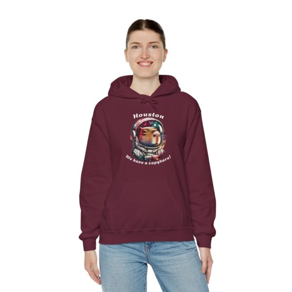 Unisex Heavy Blend™ Hooded Sweatshirt with Cute Capybara Design – Warm and Stylish Hoodie