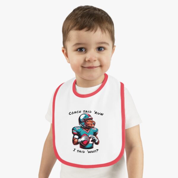 Baby Contrast Trim Jersey Bib with Adorable Capybara Design – Soft, Stylish, and Perfect for Messy Mealtime