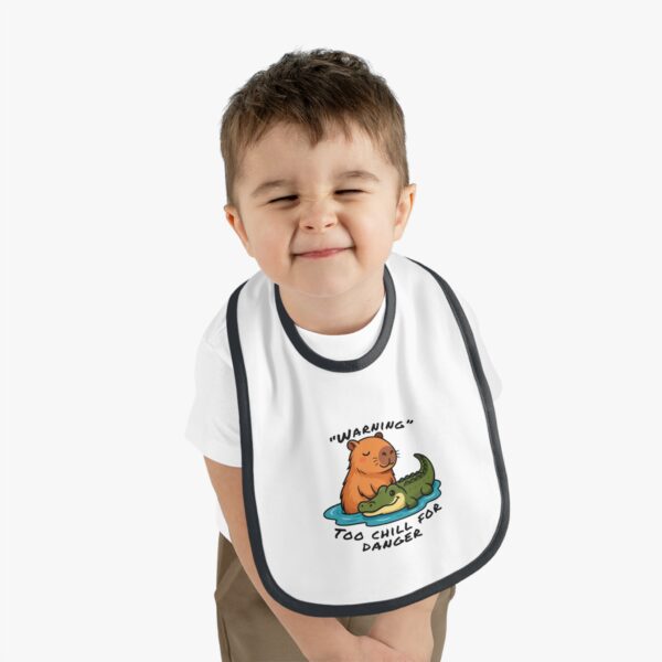 Baby Contrast Trim Jersey Bib with Adorable Capybara Design – Soft, Stylish, and Perfect for Messy Mealtime