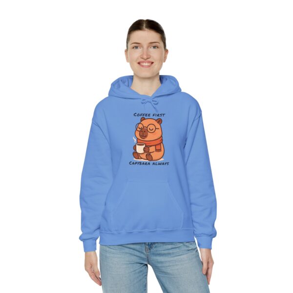 Unisex Heavy Blend™ Hooded Sweatshirt with Cute Capybara Design – Warm and Stylish Hoodie